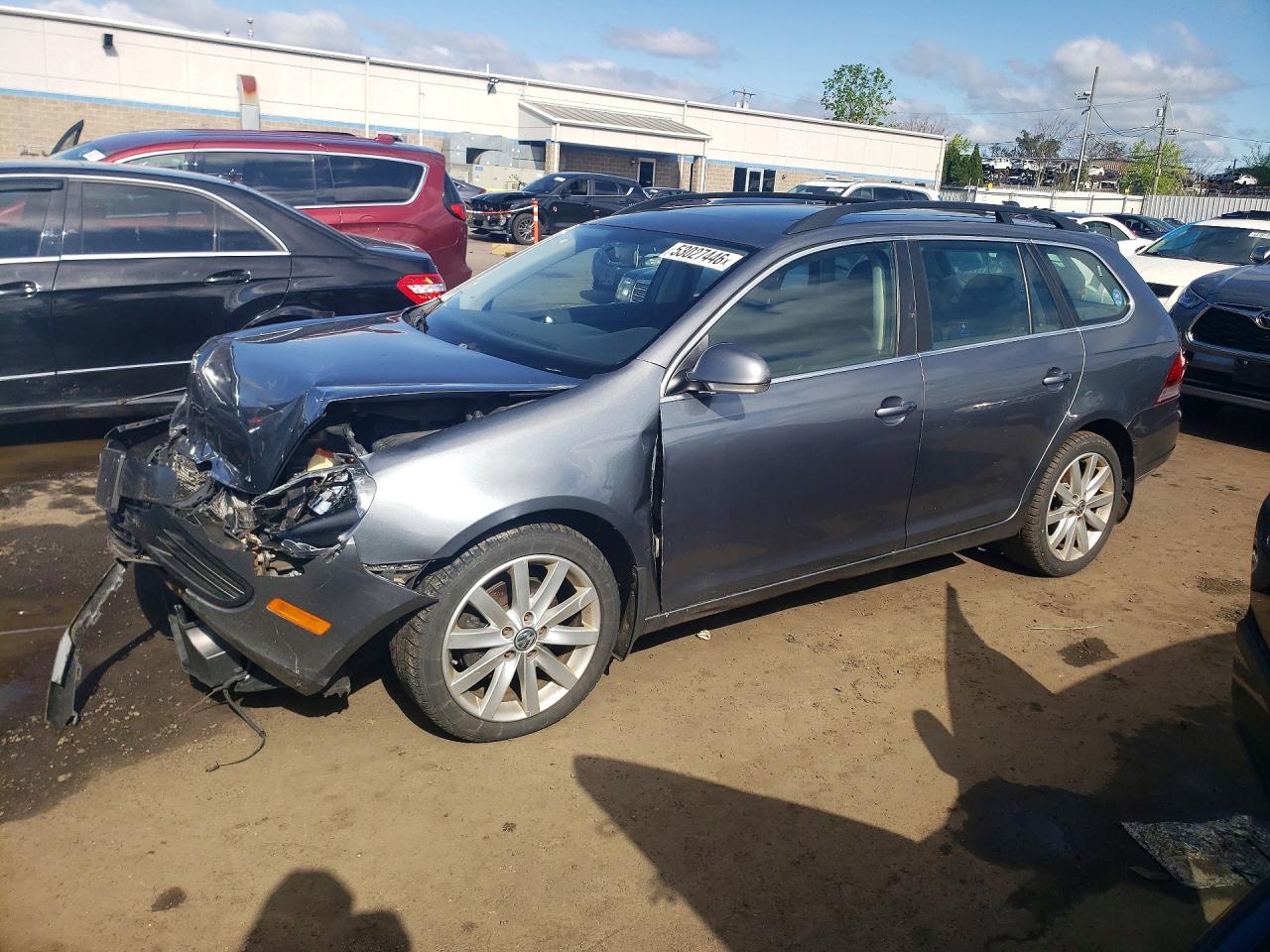 Salvage Volkswagen Jetta Image