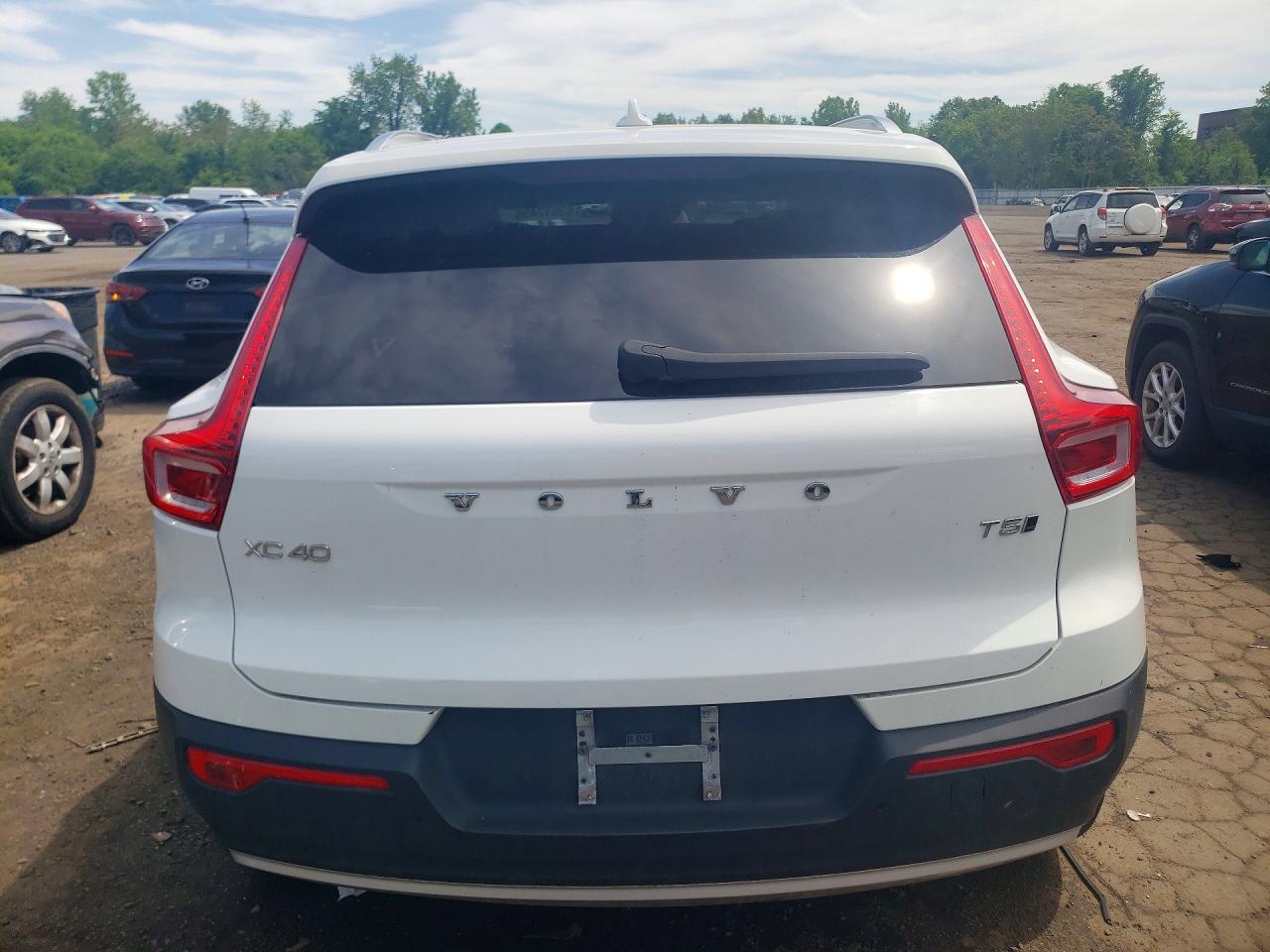 Volvo XC40 T5 Momentum
