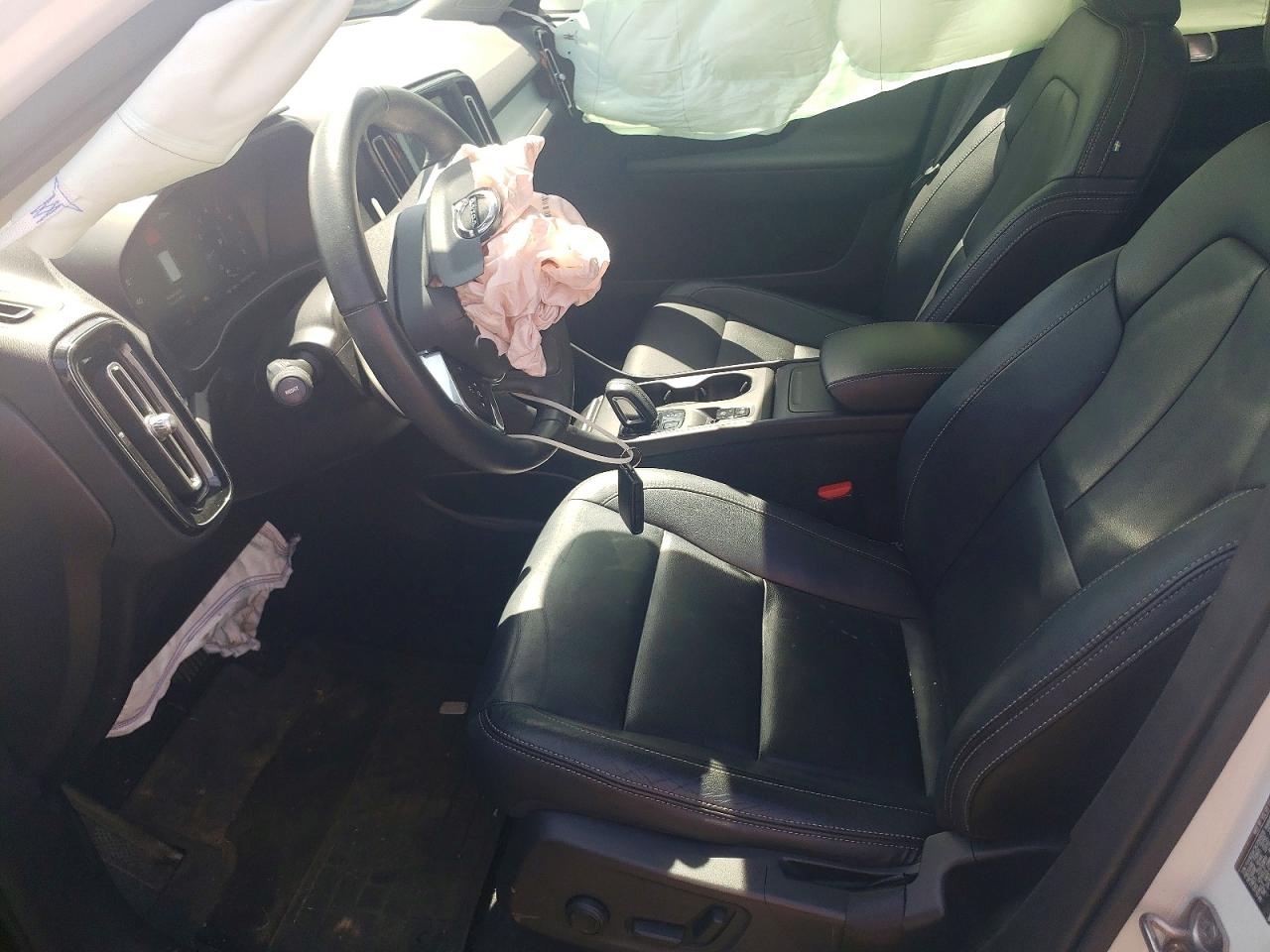 Volvo XC40 T5 Momentum