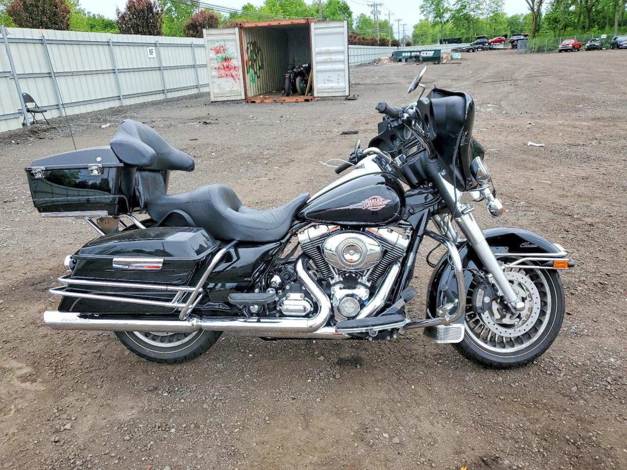 Salvage Harley-Davidson Fl Image
