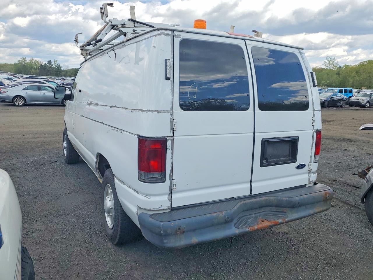 Ford Econoline E250 Van