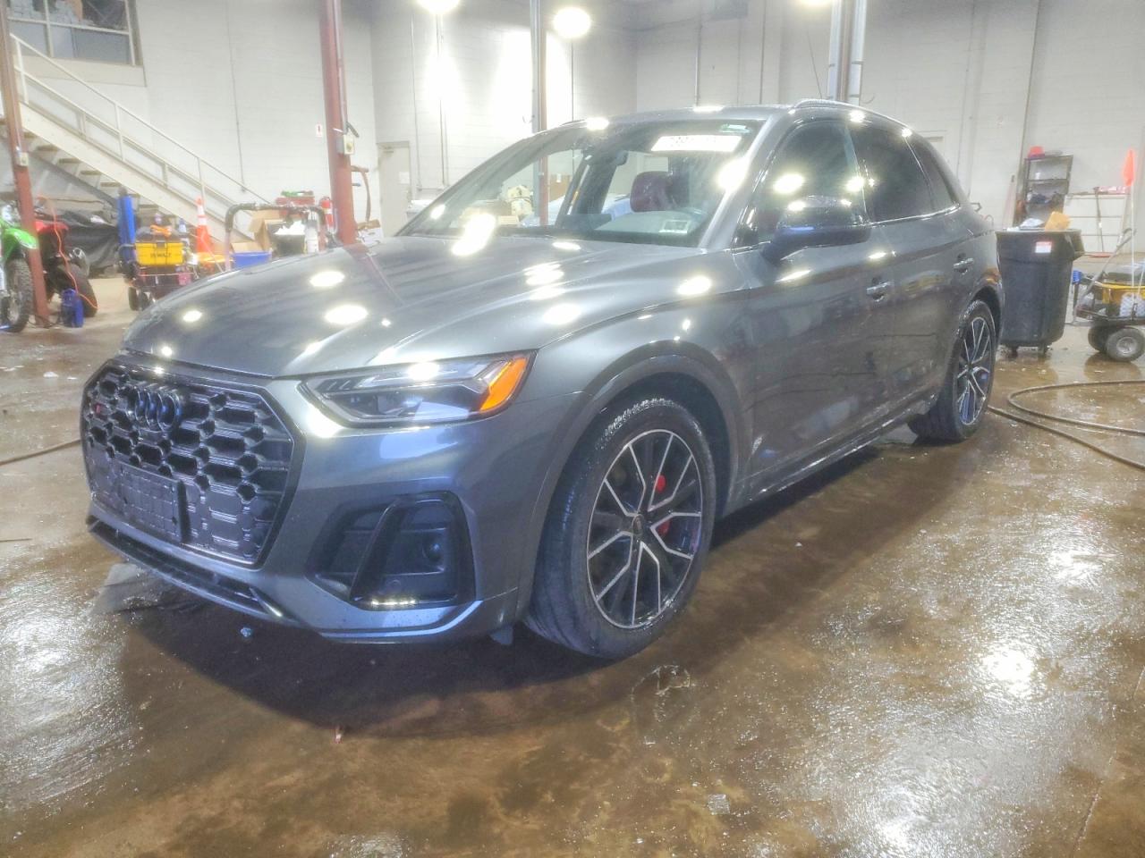 Salvage Audi Sq Image