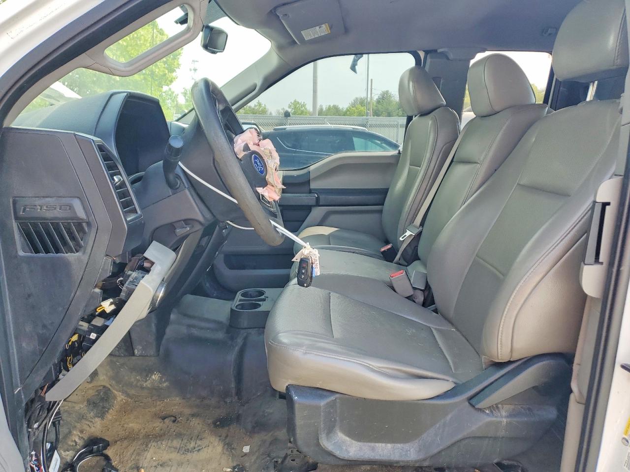 Ford F-150 Super Cab