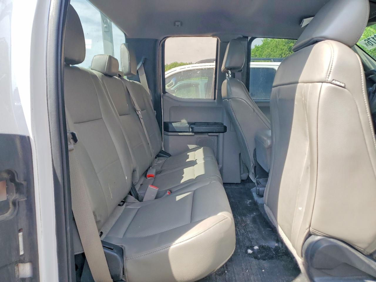 Ford F-150 Super Cab