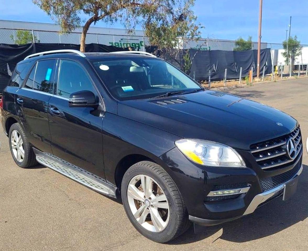 Salvage Mercedes-Benz M-Class Image