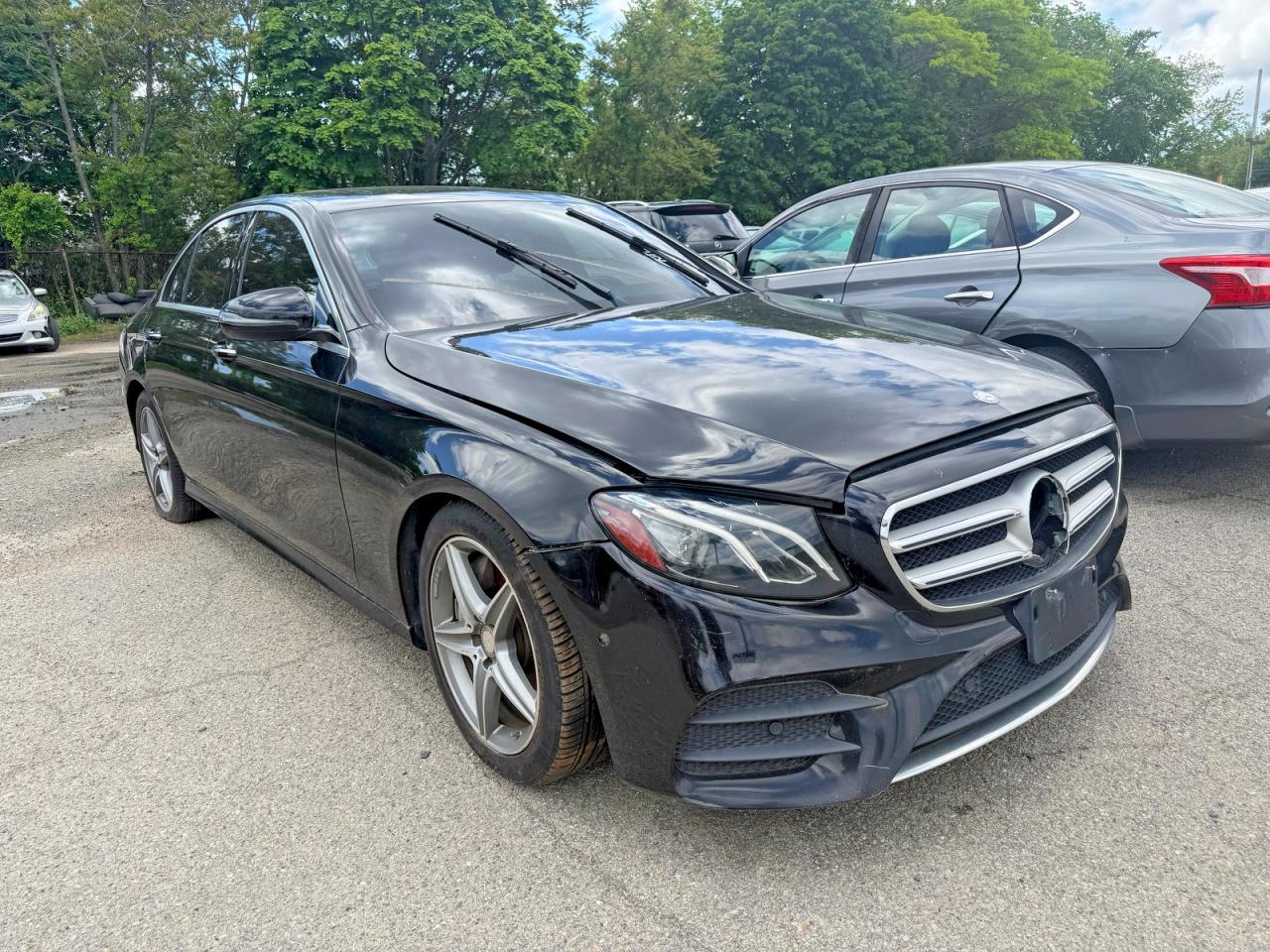 Salvage Mercedes-Benz E-Class Image