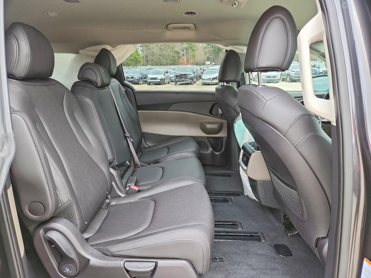 Kia Carnival Ex