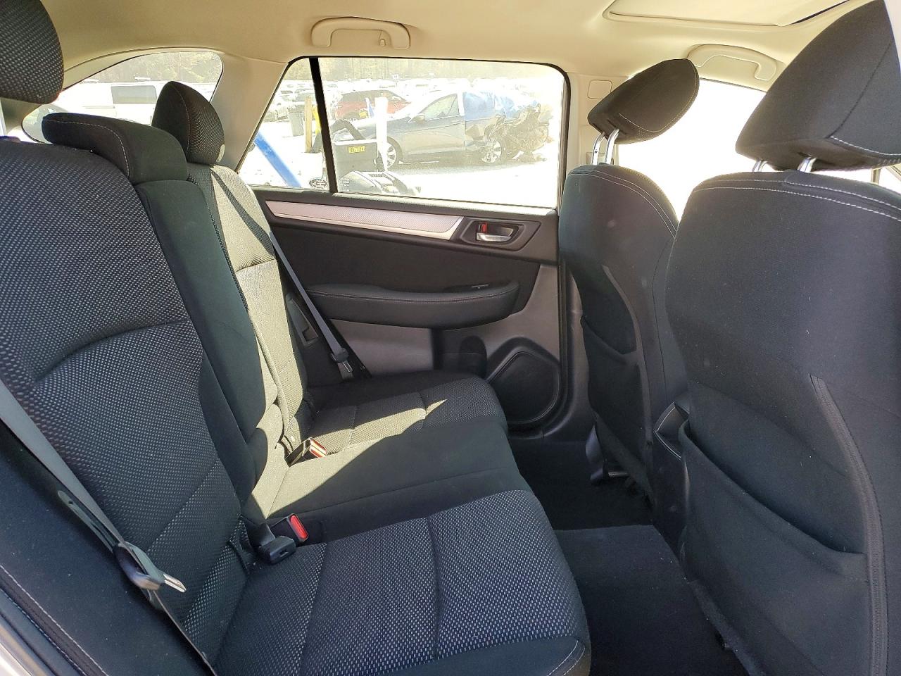 Subaru Outback 2.5i Premium