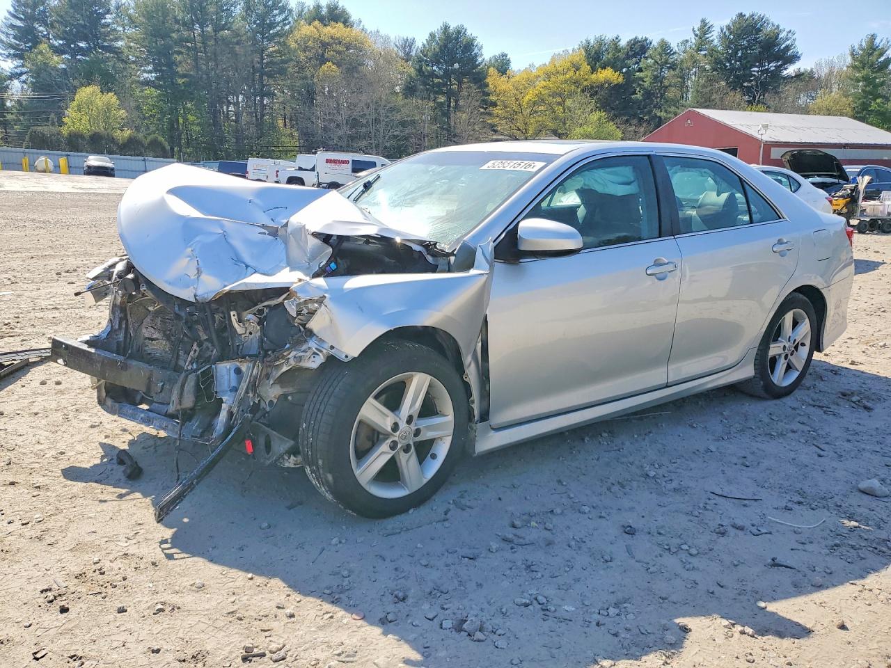Salvage Toyota Camry Image