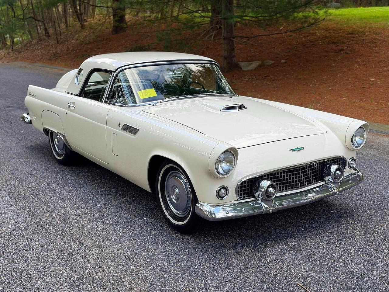 Salvage Ford Thunderbird Image