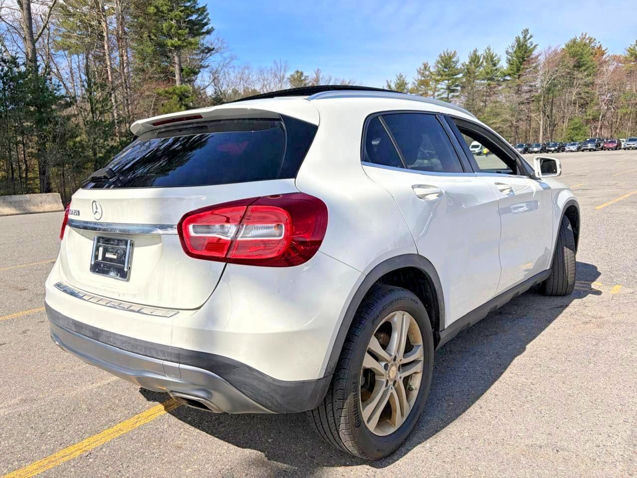 Mercedes-Benz GLA 250