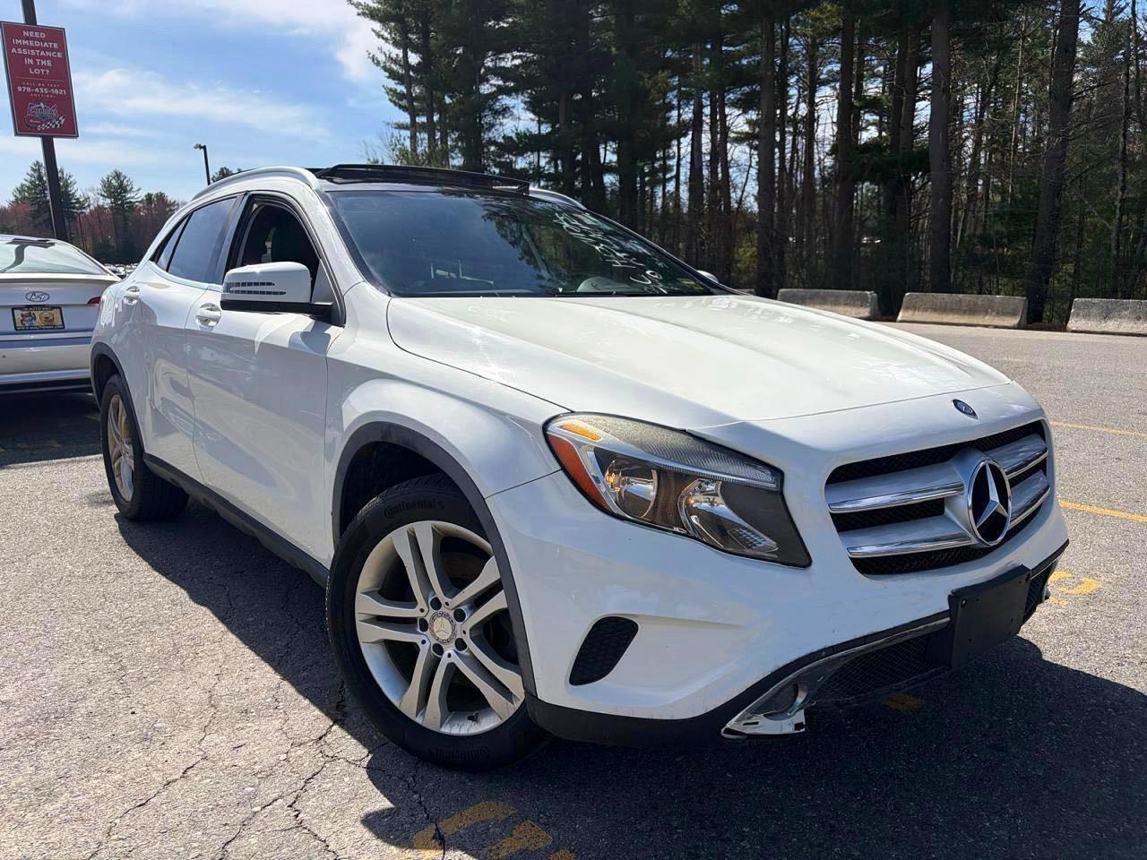 Salvage Mercedes-Benz GLA Image