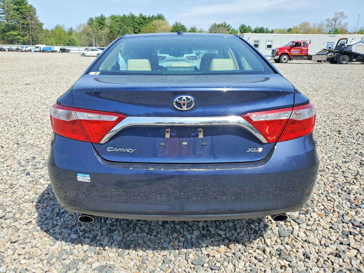 Toyota Camry Xle V6
