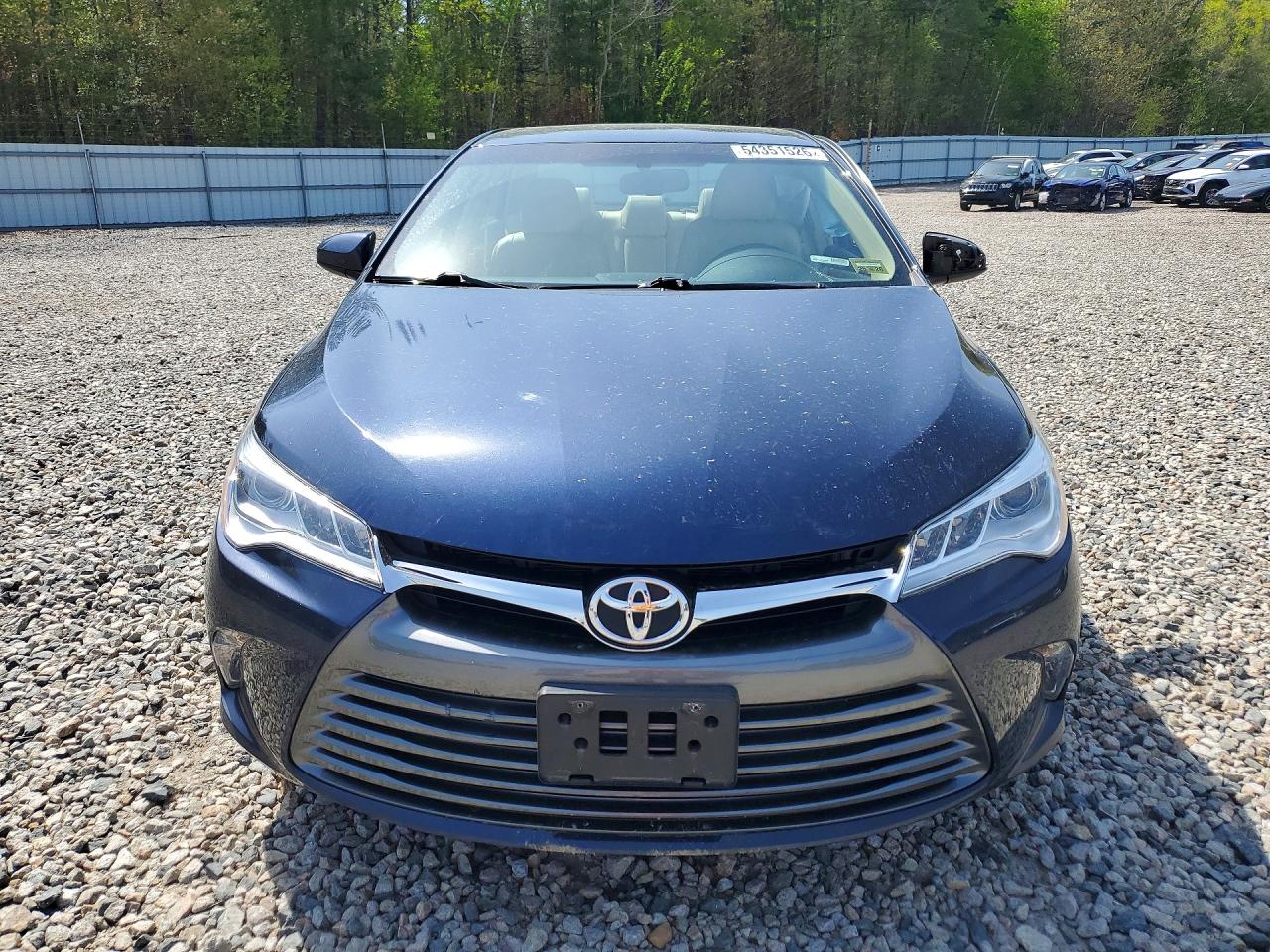 Toyota Camry Xle V6