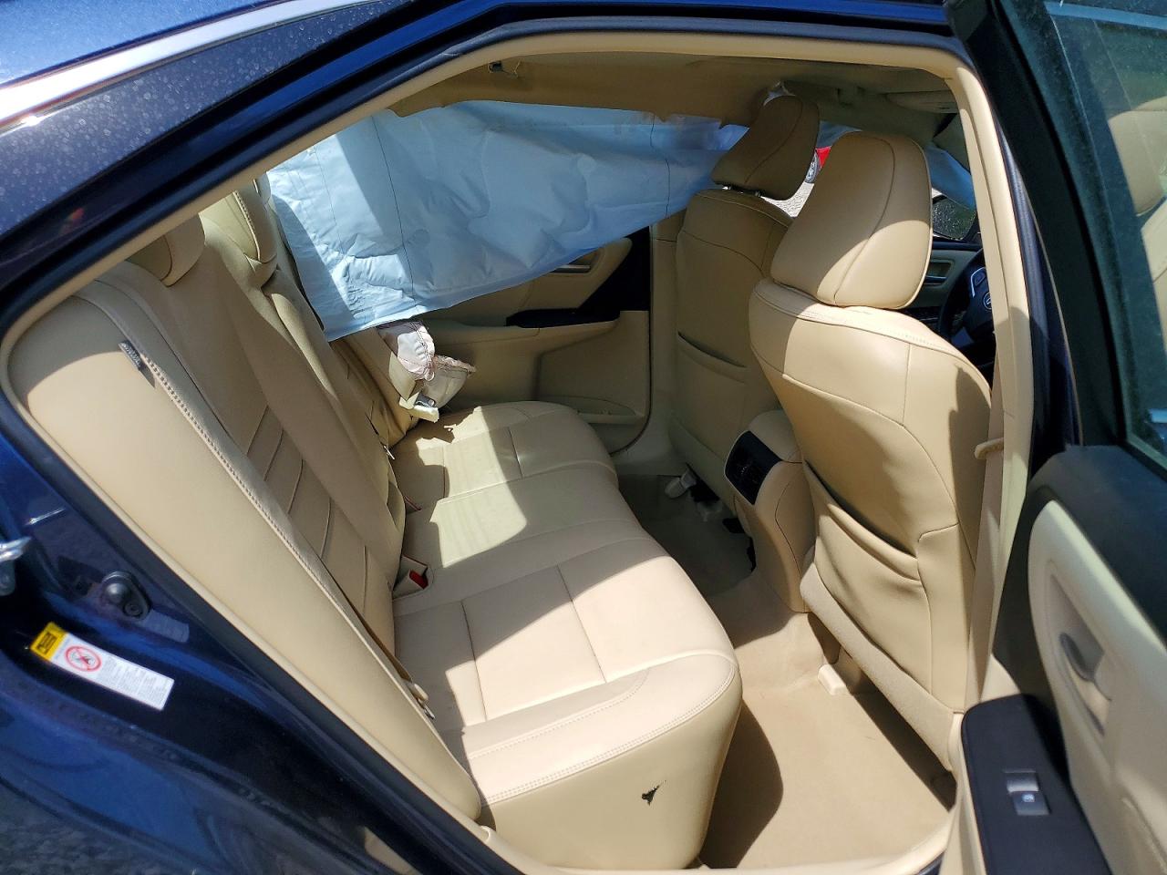 Toyota Camry Xle V6