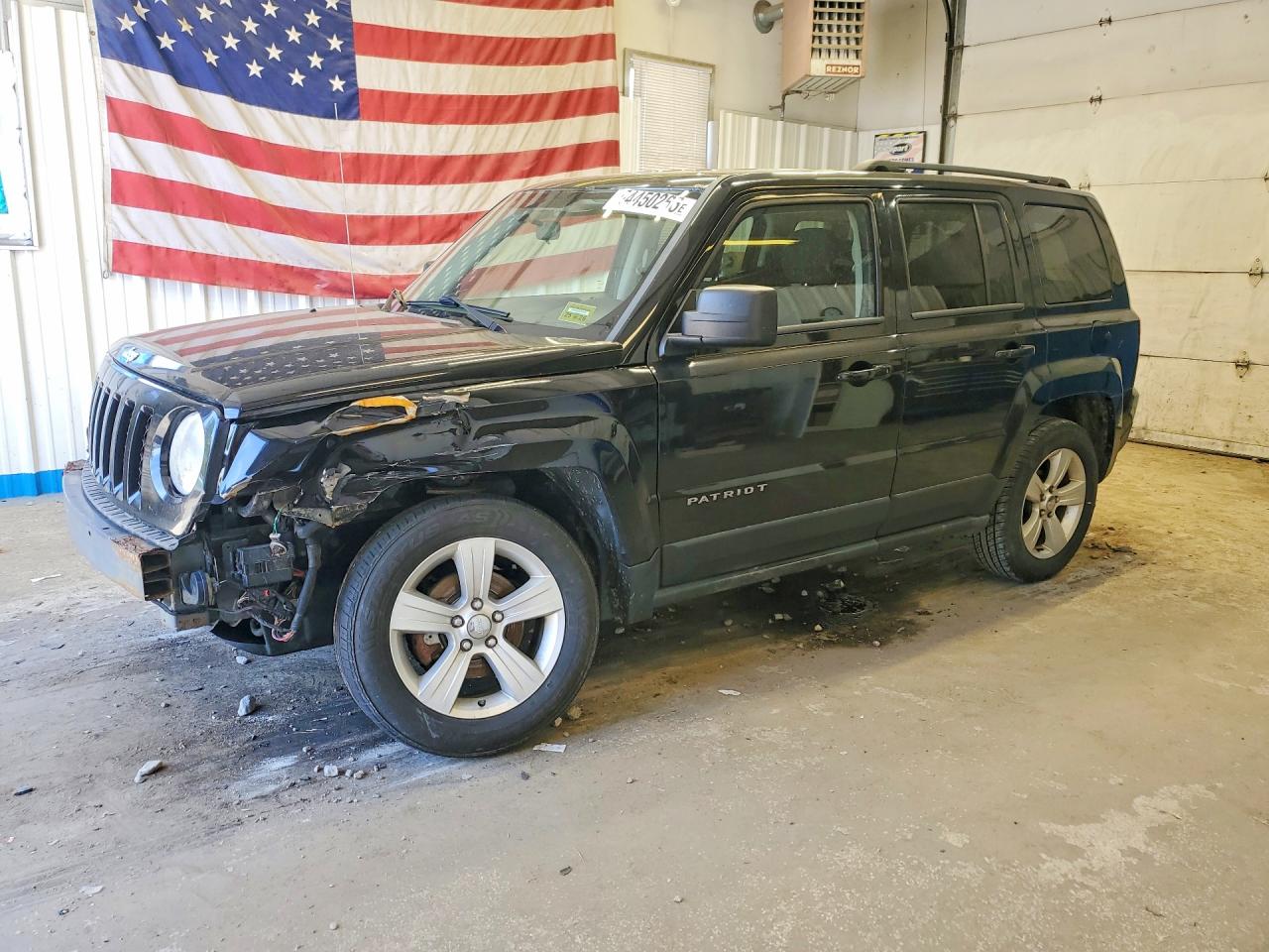 Salvage Jeep Patriot Image