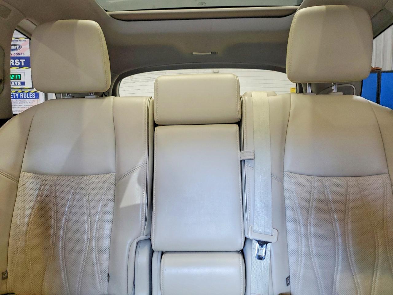 INFINITI Qx Base