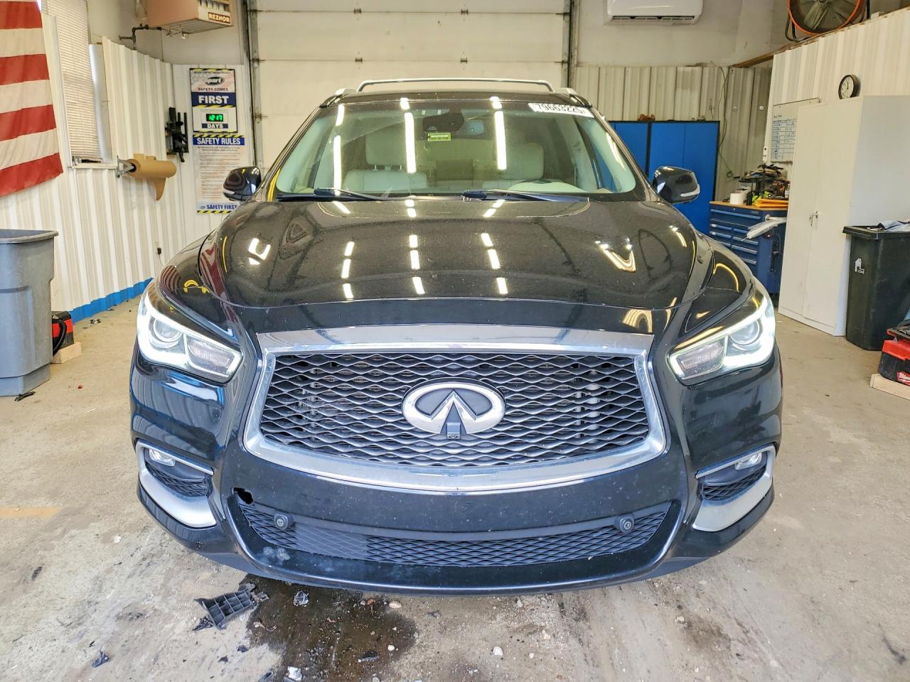 INFINITI Qx Base