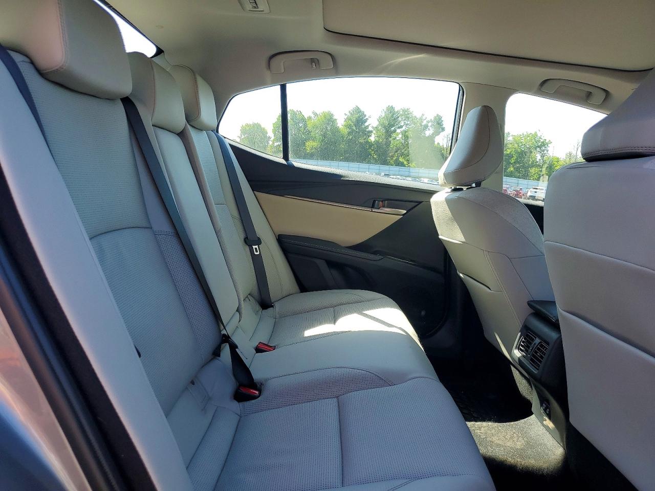 Toyota Camry Xle