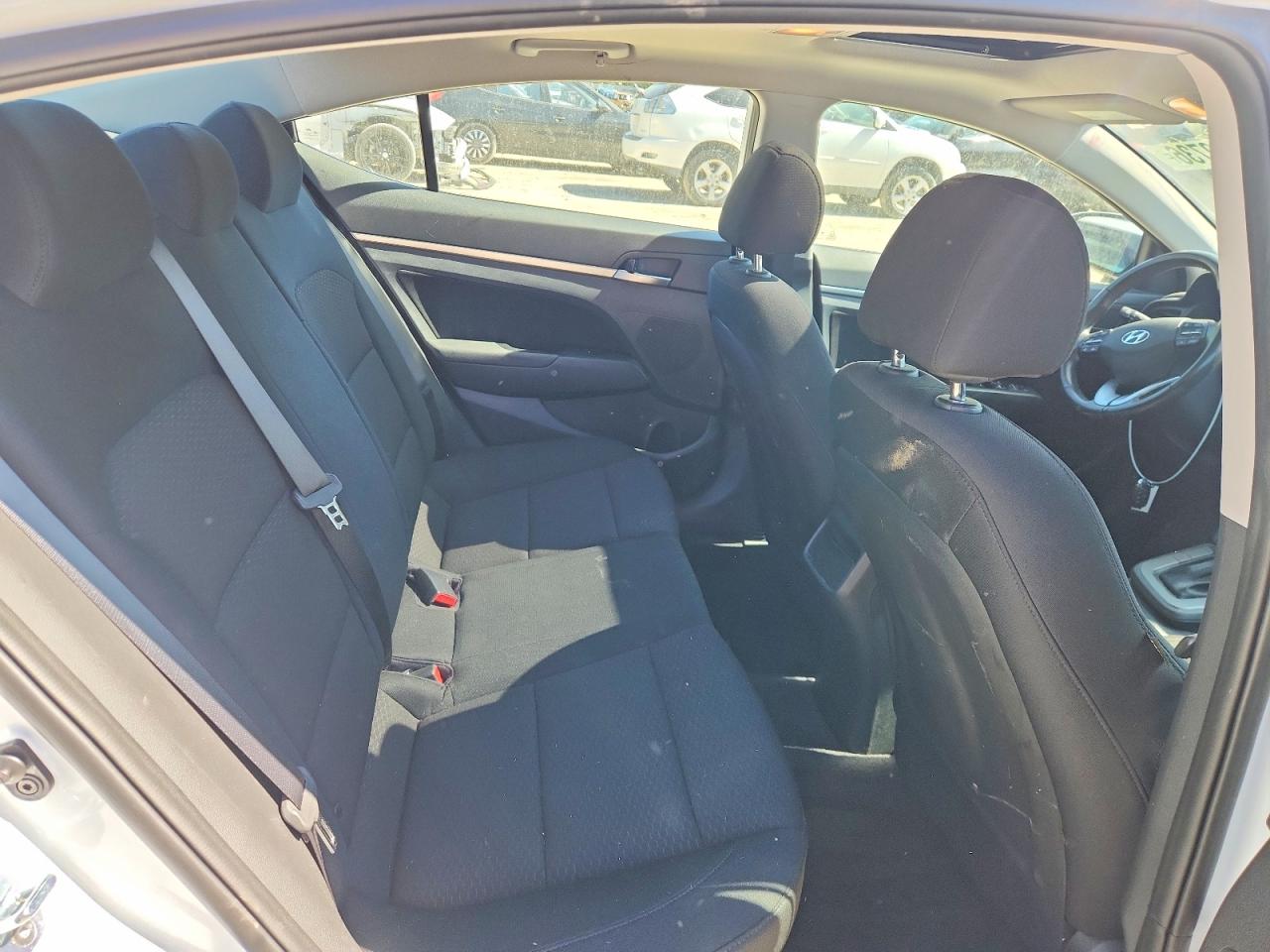 Hyundai ELANTRA Value Edition