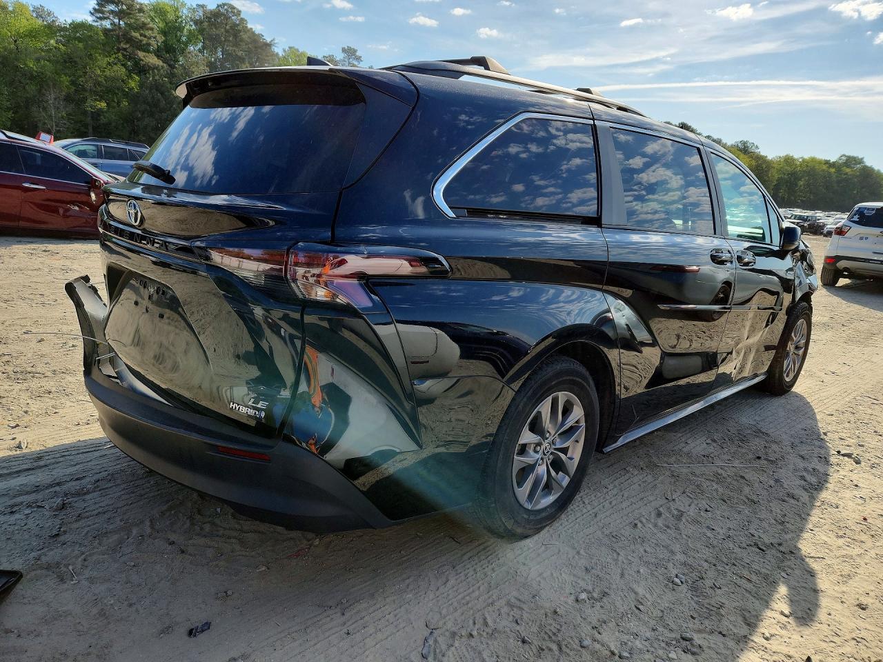 Toyota Sienna Le