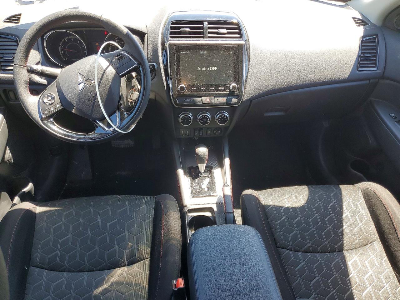 Mitsubishi Outlander S