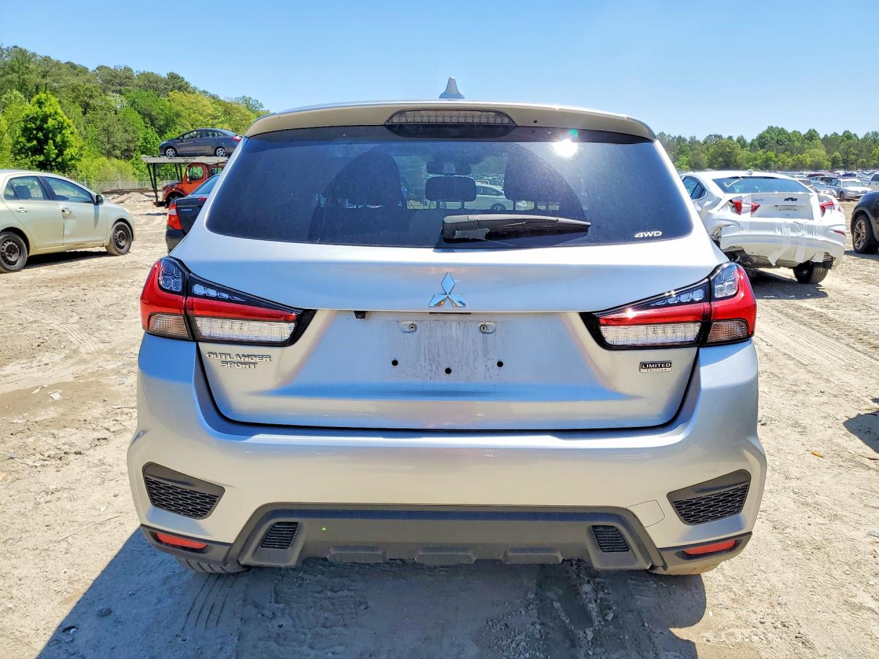 Mitsubishi Outlander S