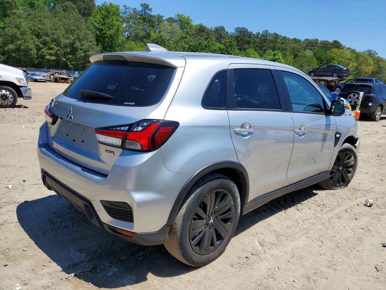 Mitsubishi Outlander S