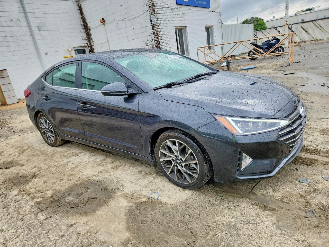 Hyundai ELANTRA Limited