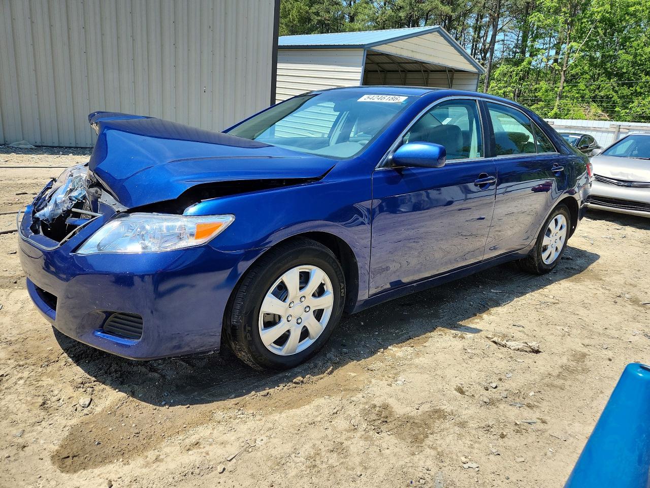 Salvage Toyota Camry Image