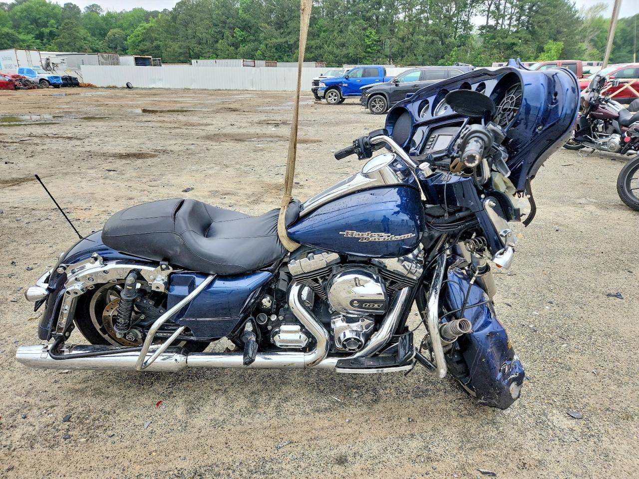 Salvage Harley-Davidson Fl Image