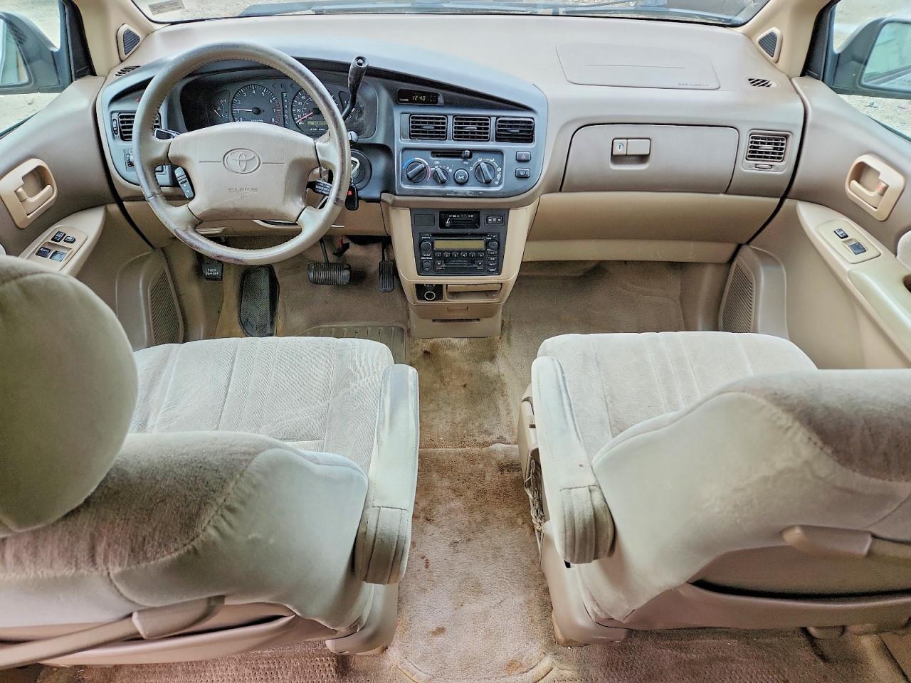 Toyota Sienna Le