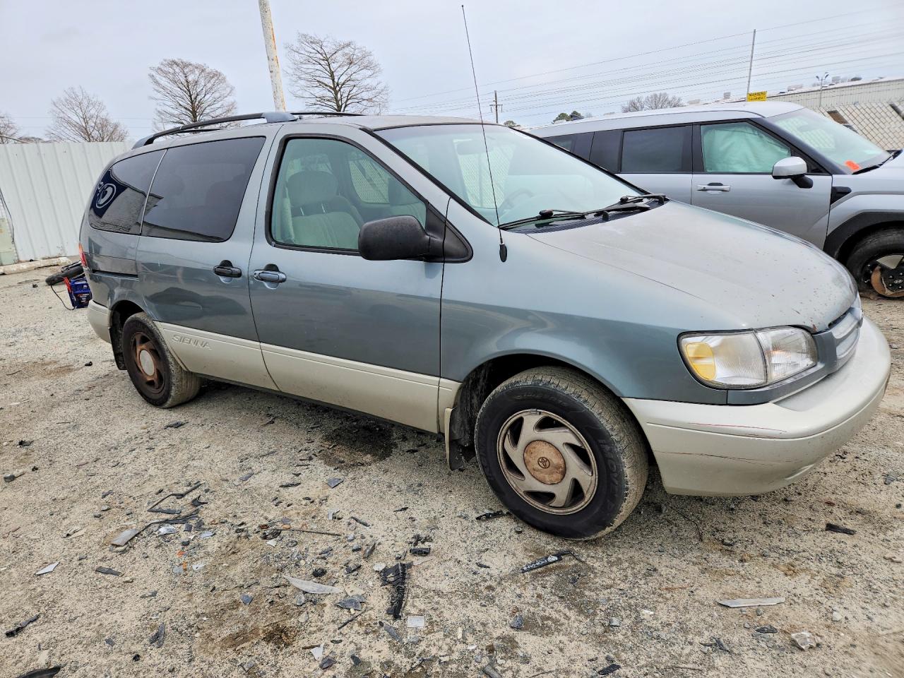 Toyota Sienna Le