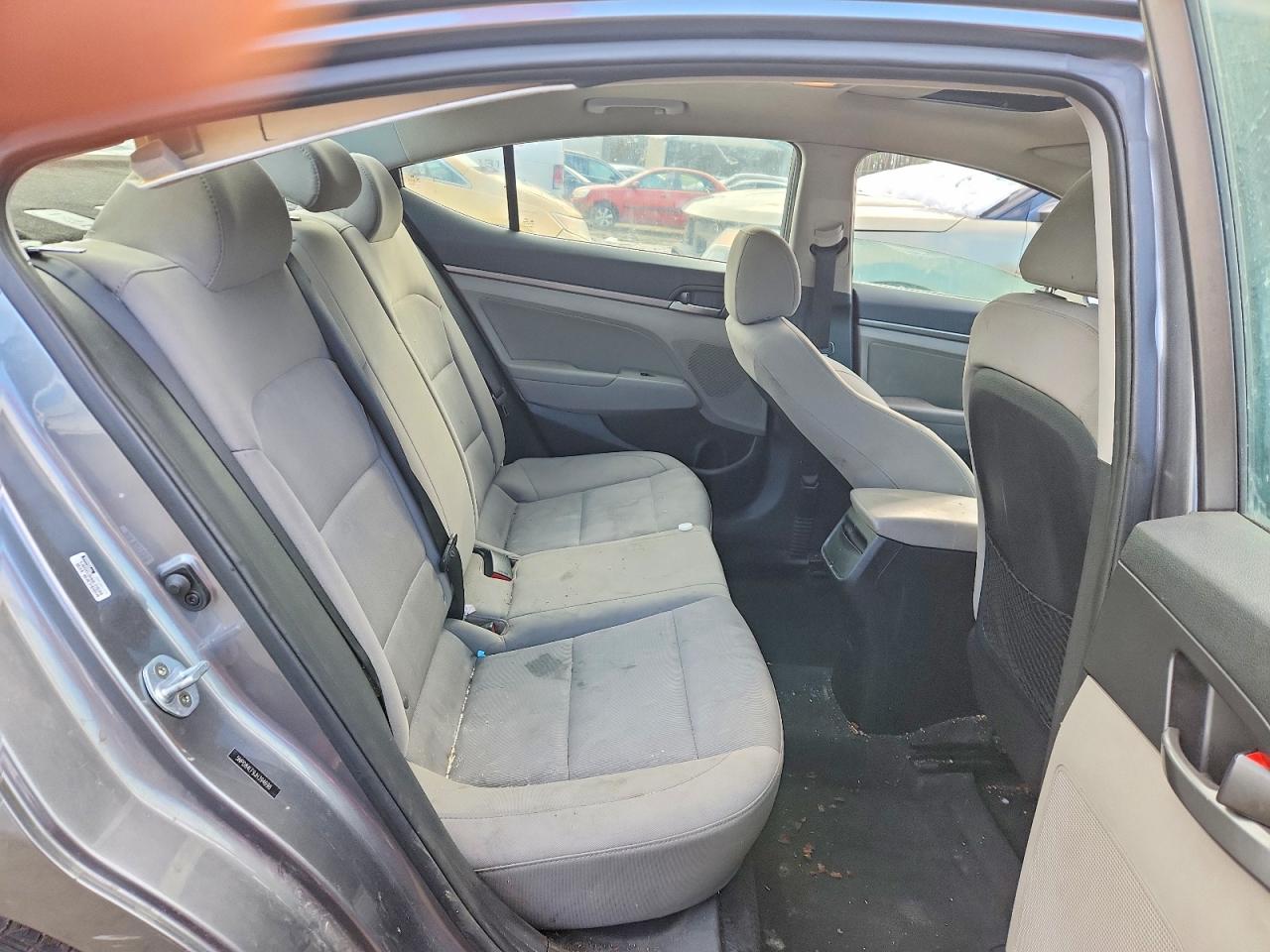 Hyundai ELANTRA Value Edition
