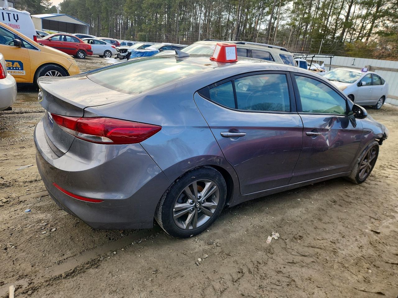 Hyundai ELANTRA Value Edition