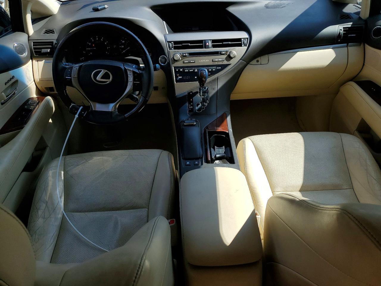 Lexus RX Base