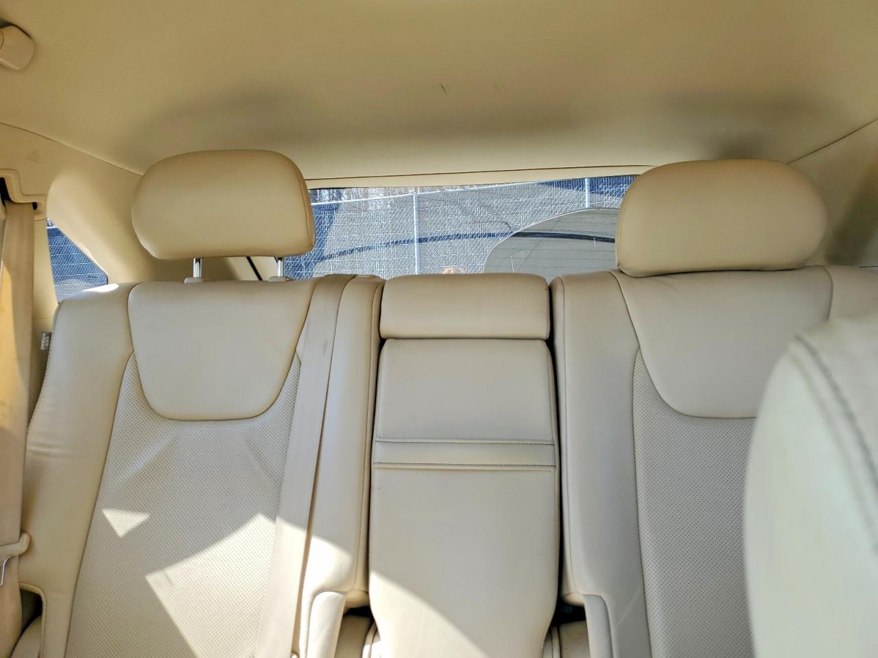 Lexus RX Base