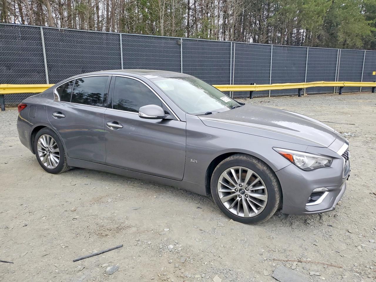 INFINITI Q50 3.0t L 3.0t Luxe