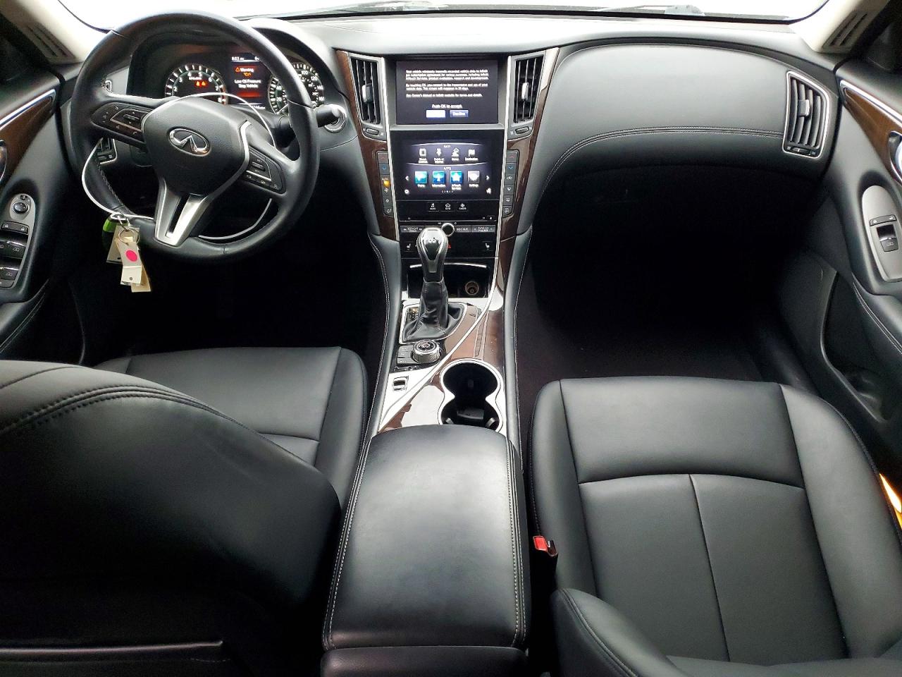 INFINITI Q50 3.0t L 3.0t Luxe