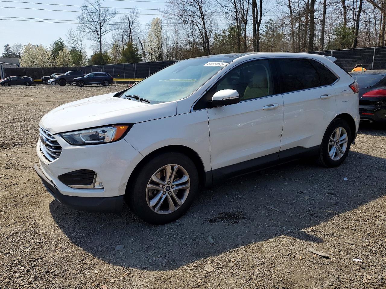 Salvage Ford Edge Image