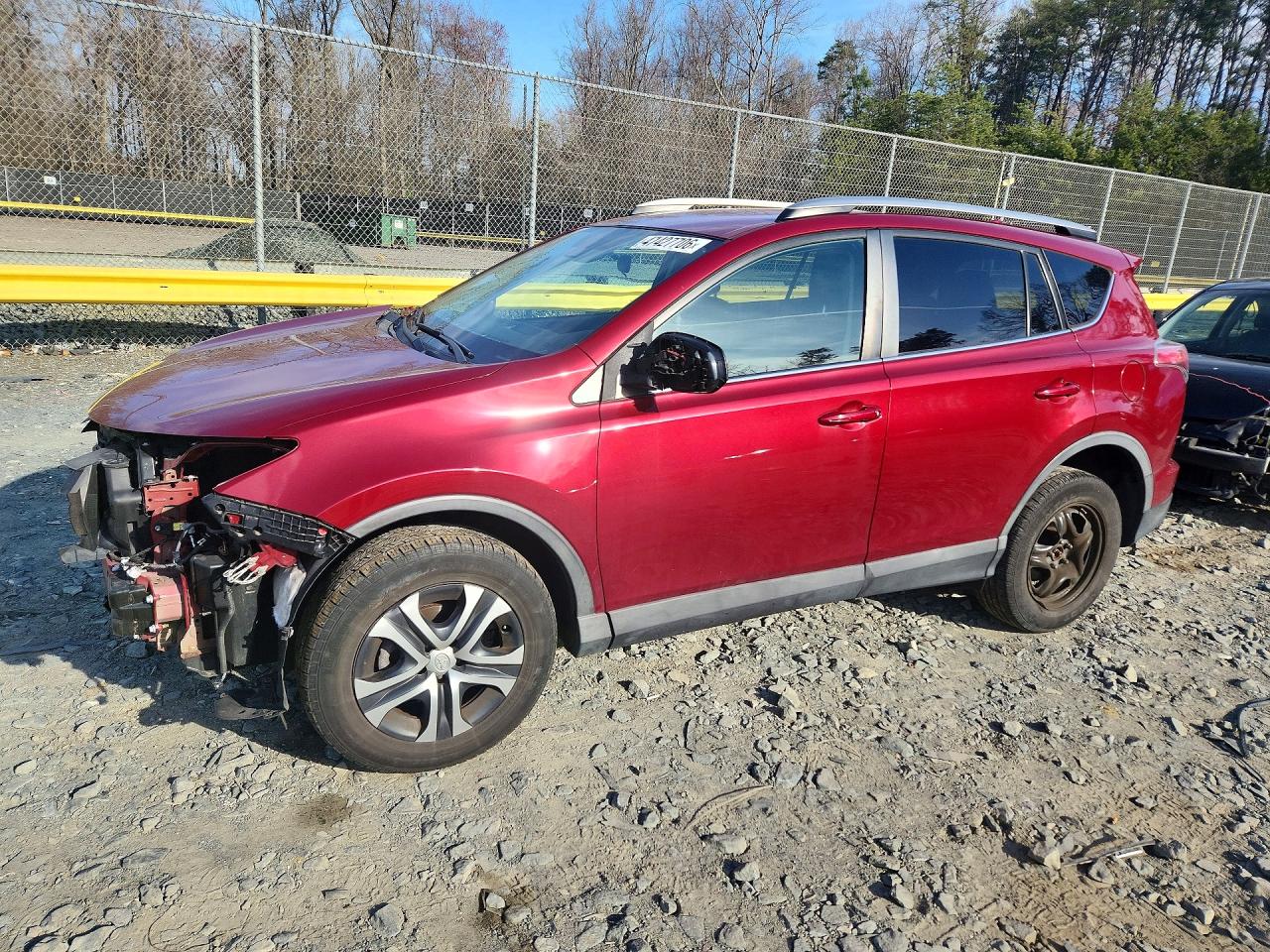 Salvage Toyota RAV4 Image