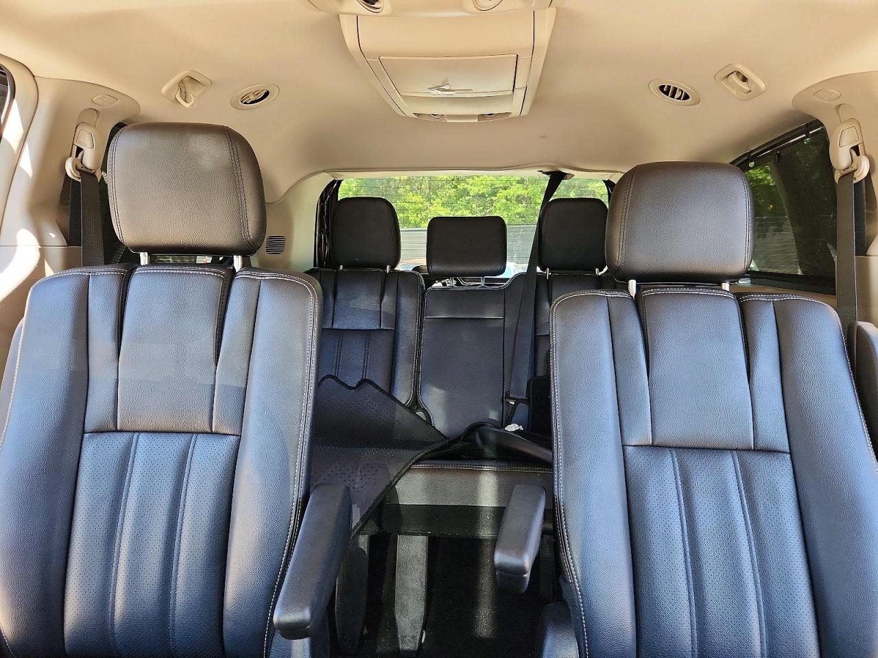 Chrysler Minivan Touring L
