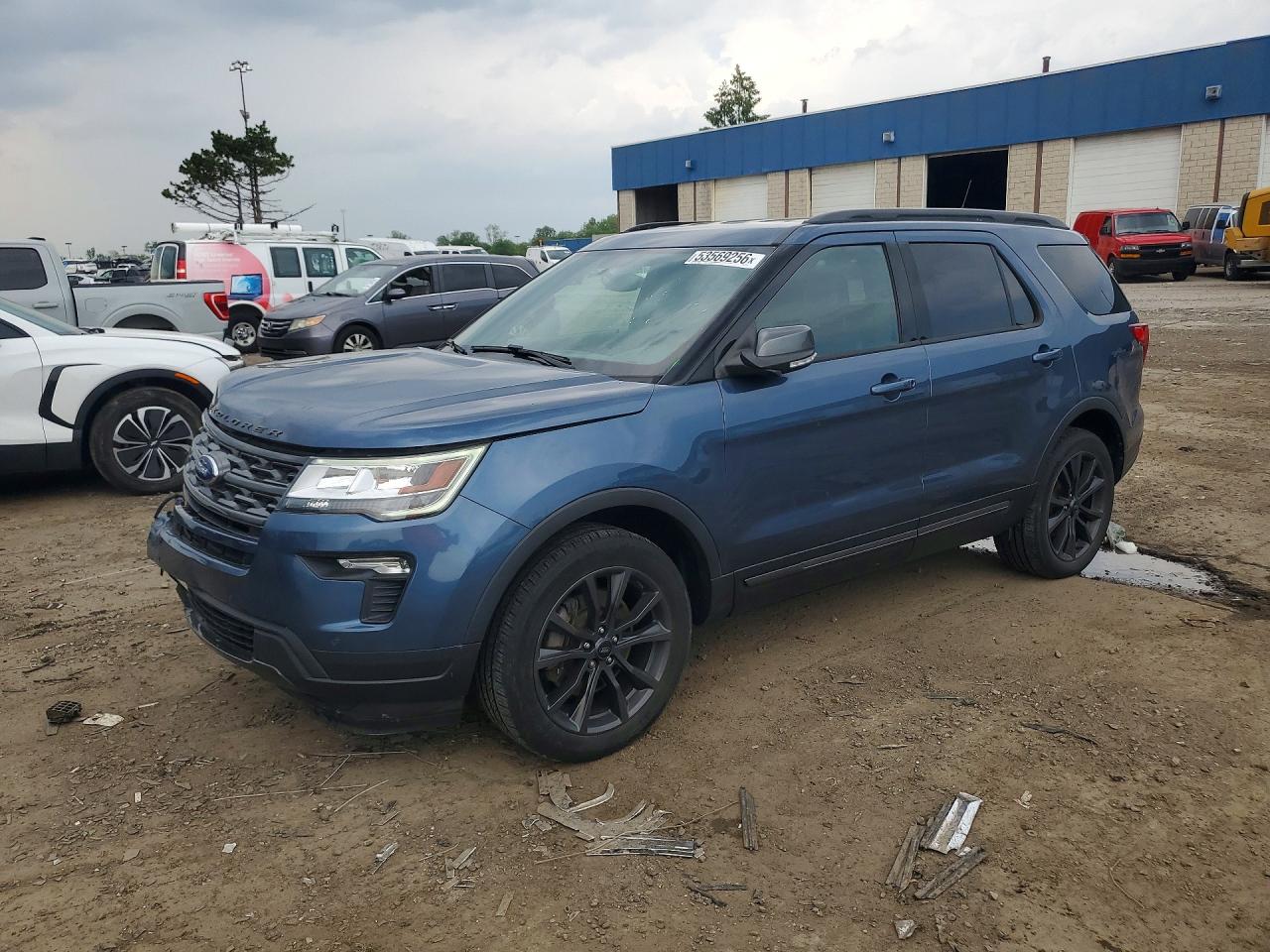 Salvage Ford Explorer Image