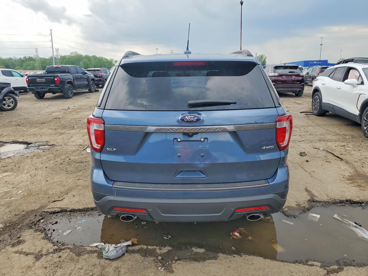 Ford Explorer Xlt