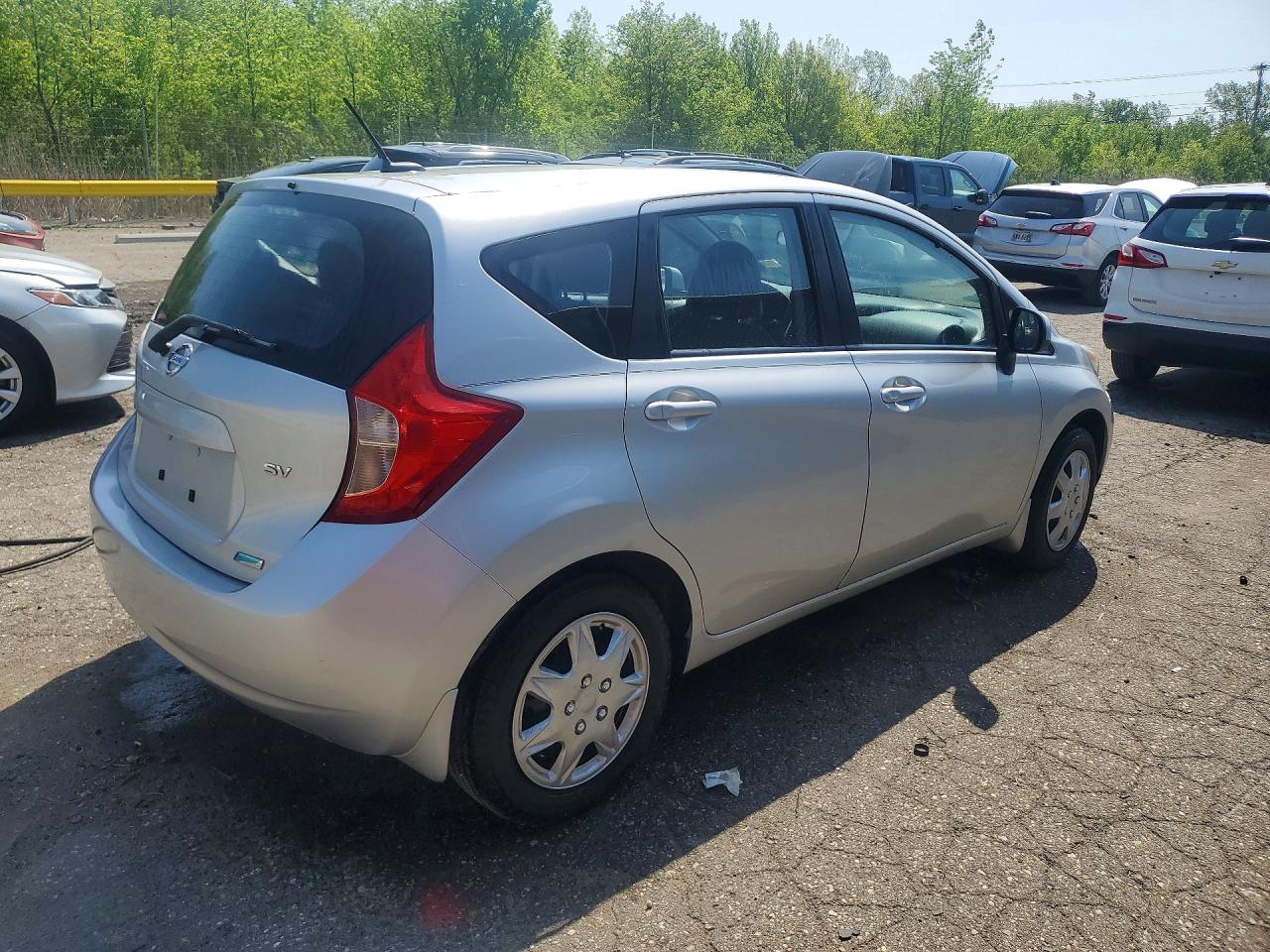 Nissan Versa Sv
