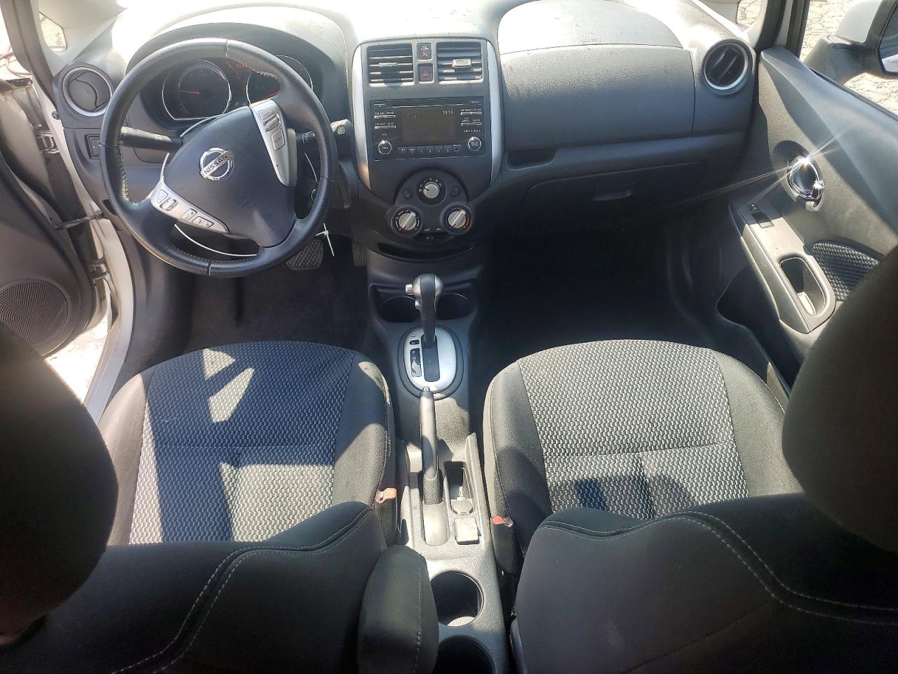 Nissan Versa Sv