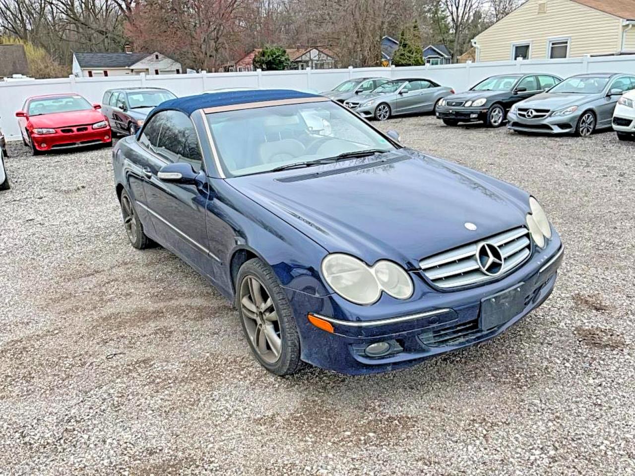 Salvage Mercedes-Benz Clk-class Image
