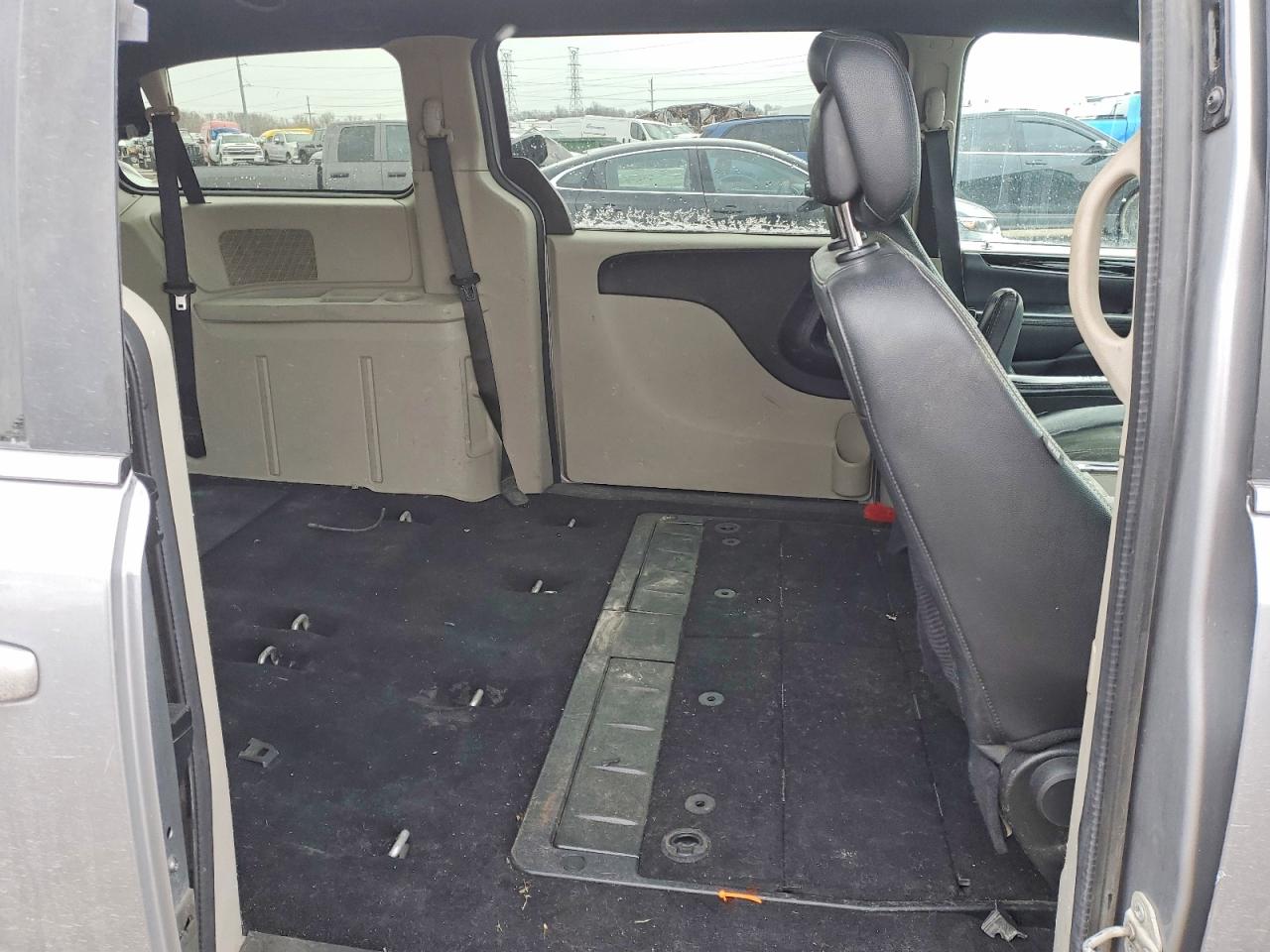 Dodge Caravan Sxt