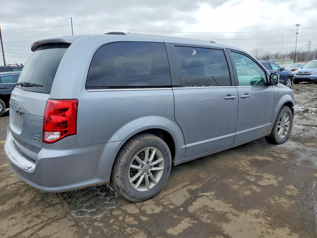 Dodge Caravan Sxt