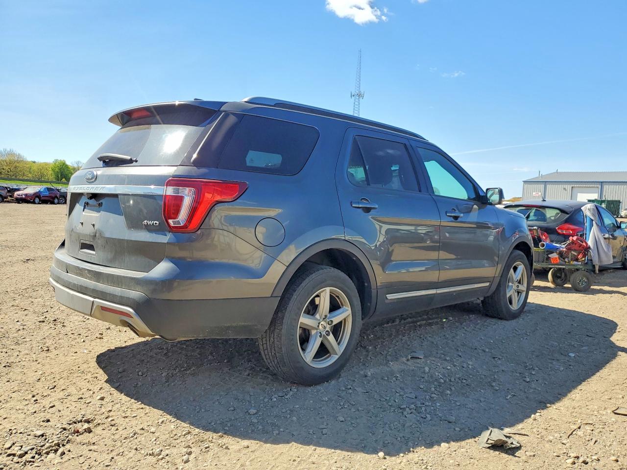 Ford Explorer Xlt